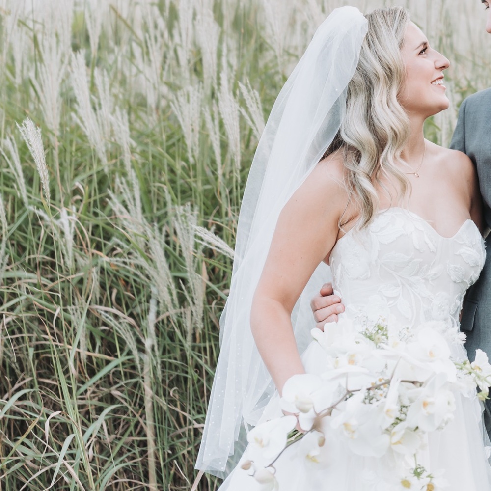 Fingertip-Length Veil with Pearls